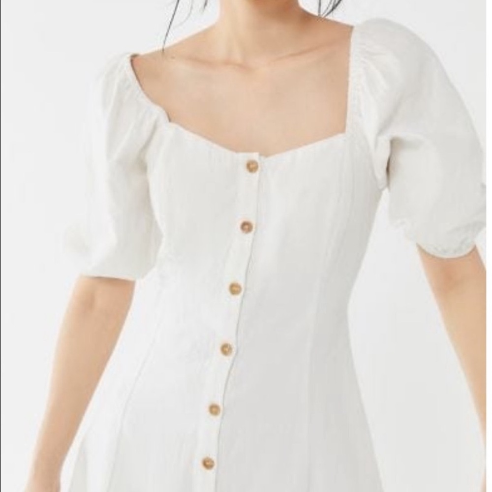 Urban Outfitters Maria White Puff Sleeve Button Front Midi Dress - Size M - Picture 2 of 6